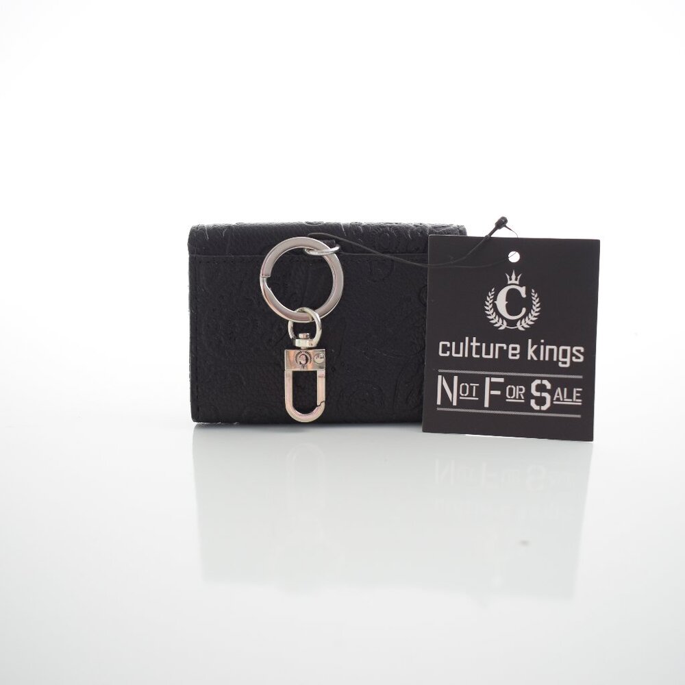 Culture Kings Black Gaming Wallet & Chip